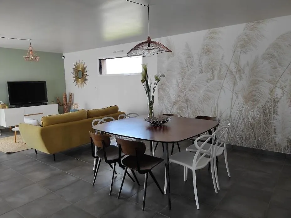 Maison Au Calme Avec Piscine Proche De L'Ocean Erdeven